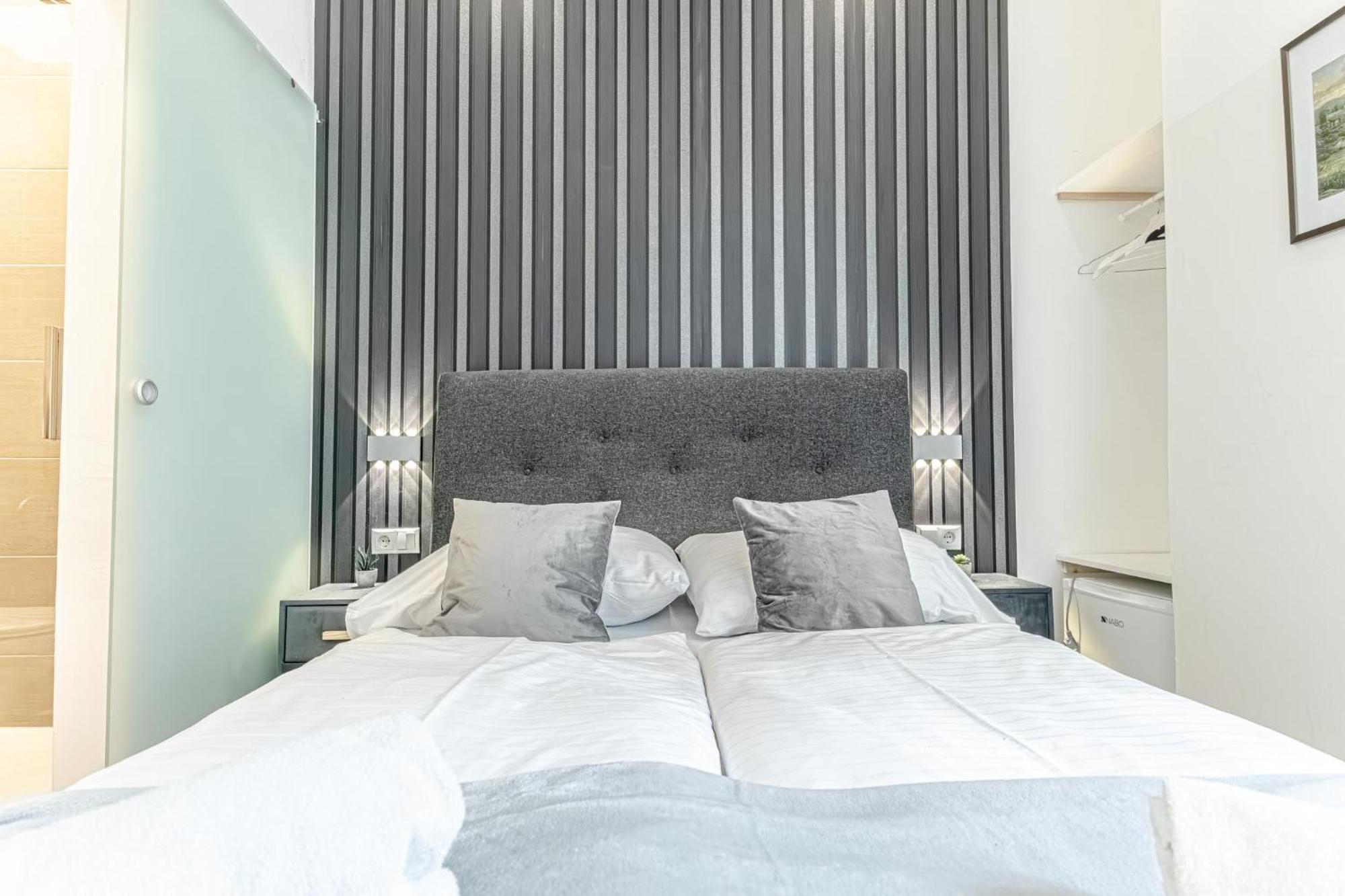 Mariahilfer Boutique Rooms - Virtual Reception & Self-Checkin Wenen Buitenkant foto