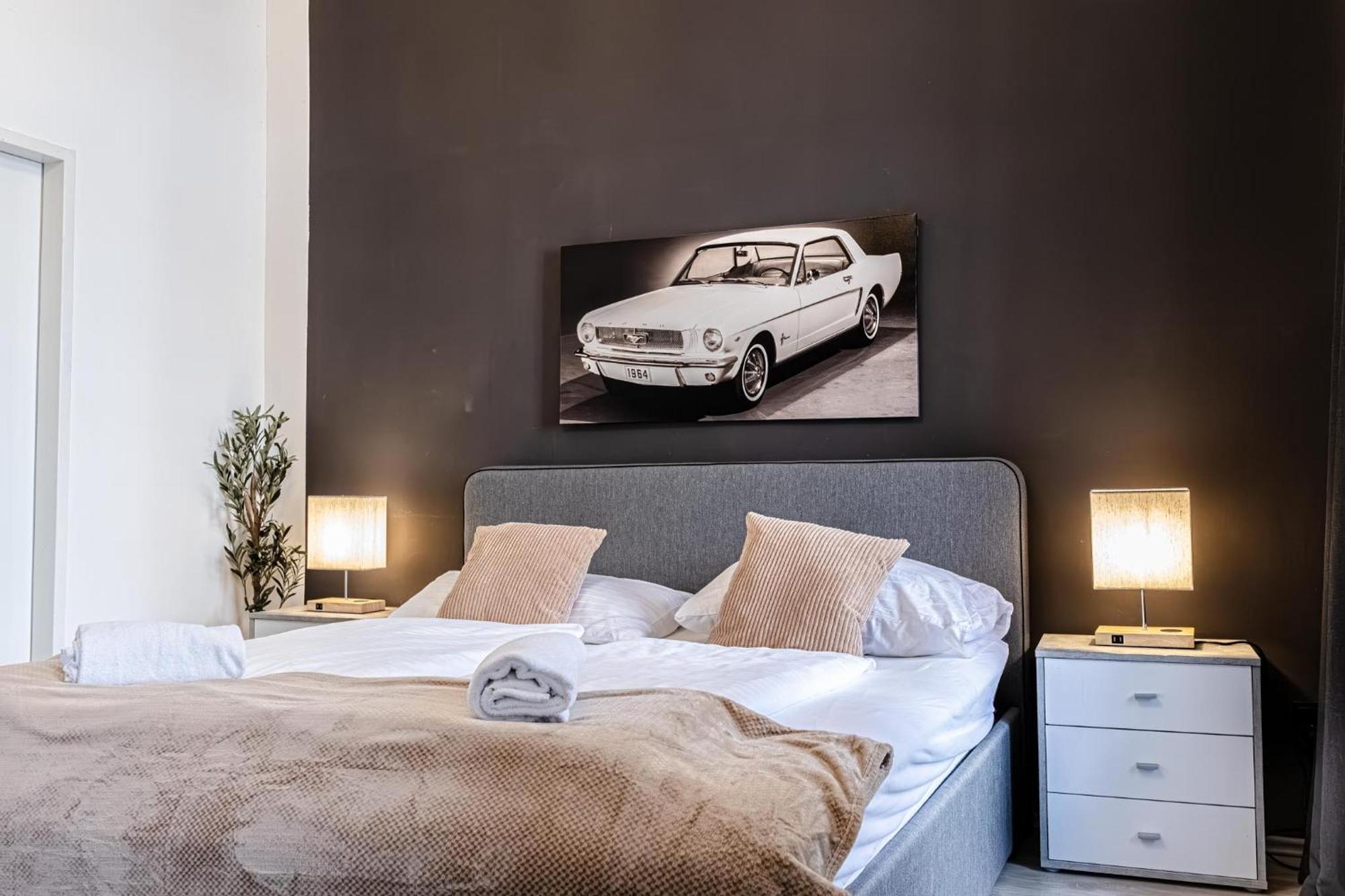 Mariahilfer Boutique Rooms - Virtual Reception & Self-Checkin Wenen Buitenkant foto