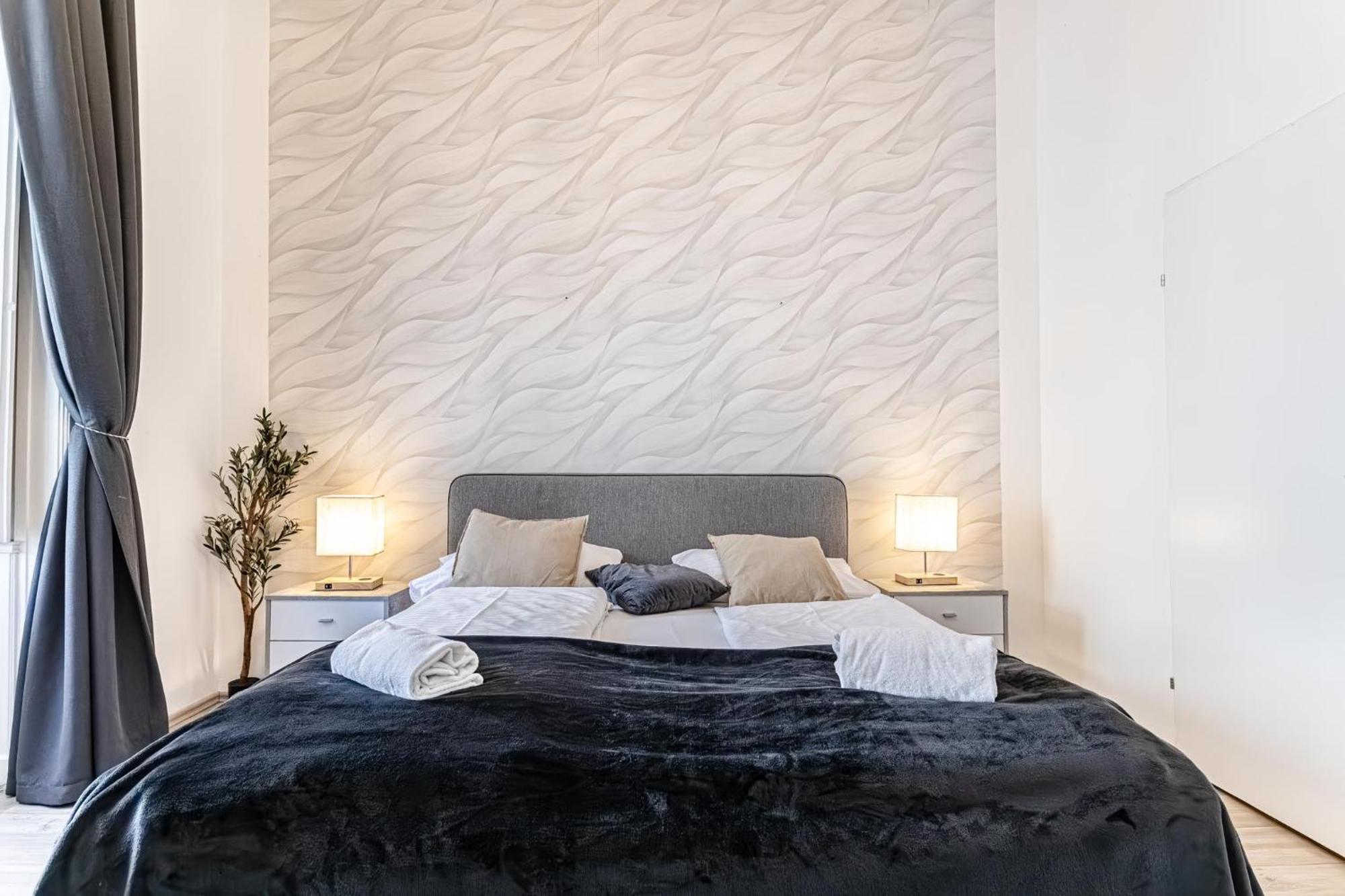 Mariahilfer Boutique Rooms - Virtual Reception & Self-Checkin Wenen Buitenkant foto