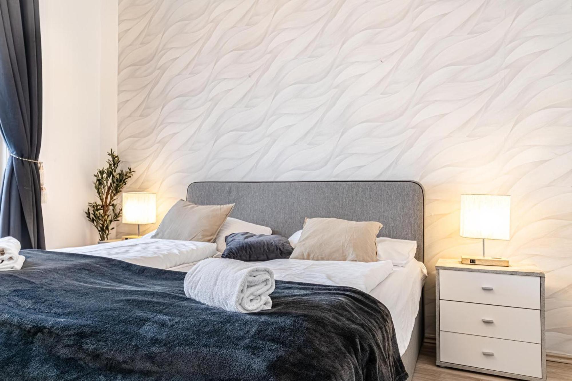 Mariahilfer Boutique Rooms - Virtual Reception & Self-Checkin Wenen Buitenkant foto